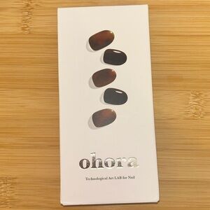 Ohora semi cured gel nail. Color: pumpkin swirl